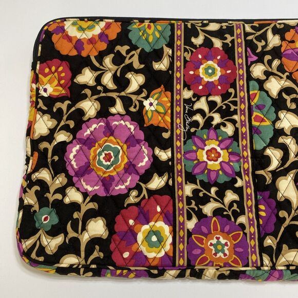 Vera Bradley 17" Laptop Sleeve Suzani Floral Quilted Soft Cotton Zip Top NEW - Picture 3 of 13